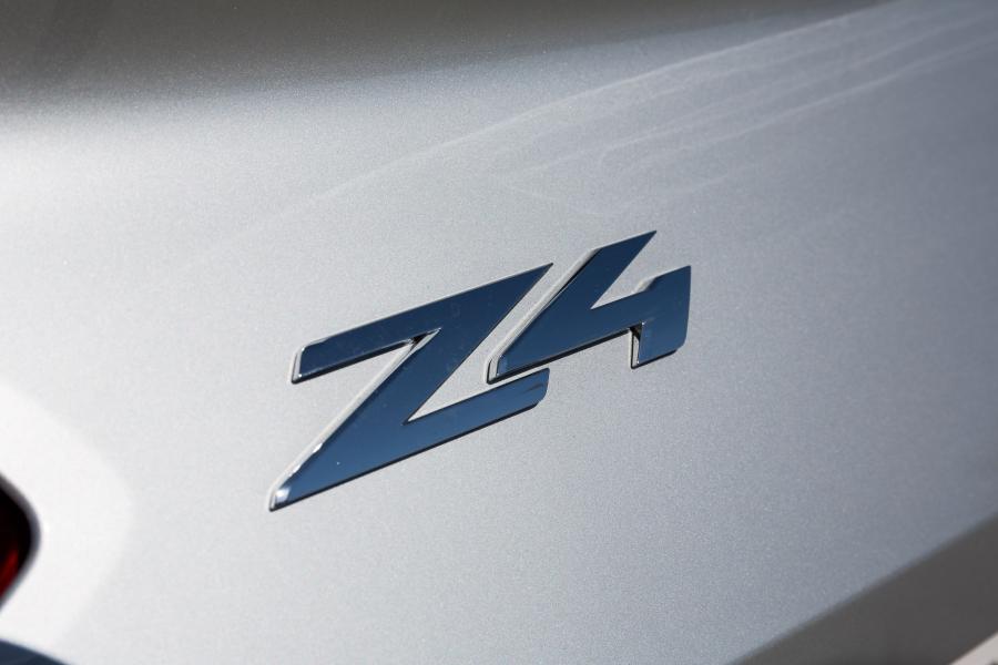 Логотип BMW Z4 sDrive20i (G29) 2019 года  (WW) (фото 5 из 11)